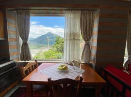 Vila across Tepelena，位于Tepelenë的酒店