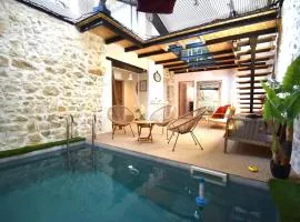 Maison piscine privée Uzès