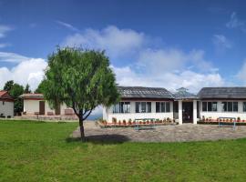 Panorama Resort，位于Charikot的酒店