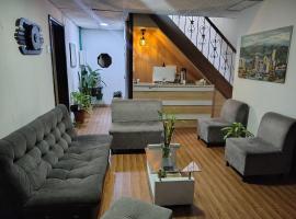 Hotel Slow Montecarlo，位于马尼萨莱斯的酒店