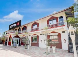 Hotel O RamdevGarh Resort，位于Sānand的酒店