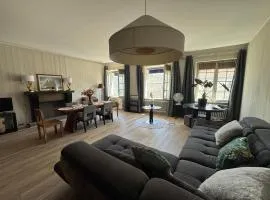 Tour de la chaine, vieux port, Grand Appartement