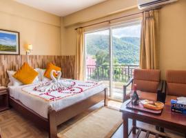 Pokhara Crown Plaza，位于博卡拉的酒店