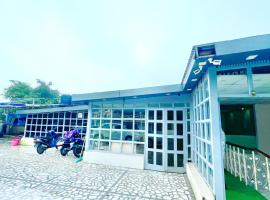 HOTEL LUXUARY L-P PALACE Near Mall Road - Restaurant And Private Parking Facilities - Hygiene & Spacious Room -A Top Rated Hotel In Mussoorie，位于穆索里的酒店