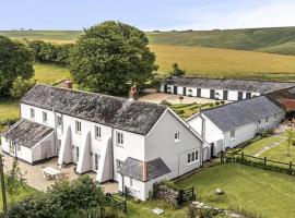 Winstitchen Cottage situated near the River Barle，位于Simonsbath的酒店