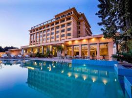 Hotel Jaan Tara，位于Bīrganj的酒店