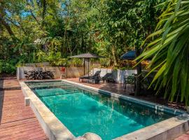 Hostel-Island Paradise, Saboga Lodge and Villa Noelia，位于巴拿马城的酒店