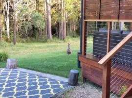 The Bungalow - Luxurious & Calm - Beach and Bush Retreat