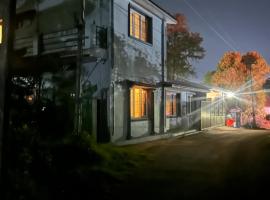 De Huts Penthouse，位于科代卡纳尔的酒店