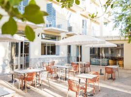 Hôtel "Castellu"，位于卢恰纳的宠物友好酒店