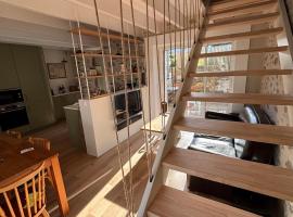 Maison lumineuse moderne entièrement renovée，位于Saint-Renan的酒店