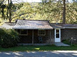Huge Rustic Cabin Rental in the Catskills of Upstate New York，位于Big Indian的酒店