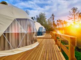 Glamping Trhovky，位于Milešov的豪华帐篷