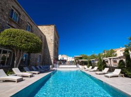 Hôtel L'Abbaye，位于卡尔维的酒店