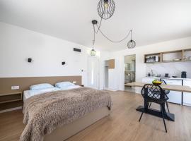 Villa Oliver Lenti，位于伦蒂的酒店