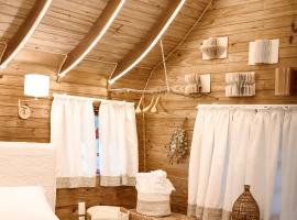 Cabana Alecrim com Spa Privativo CAMBORIÚ SC，位于伊达贾伊的酒店