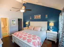 Under the Sea by Funtierland Vacation Rentals，位于安纳海姆的酒店