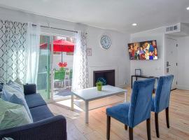 New Suite Escapes 5 by Funtierland Vacation Rentals，位于安纳海姆的酒店