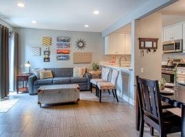 Maleficents Retreat by Funtierland Vacation Rentals，位于安纳海姆的酒店