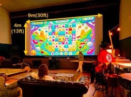 noctarium - A Private Cinema Hotel，位于御殿场市的酒店