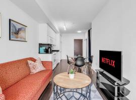 Prestige Downtown Suite - Free parking，位于多伦多的酒店