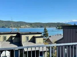 Sooke Harbour Townhouse