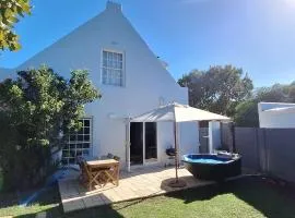 4 Periwinkle Place