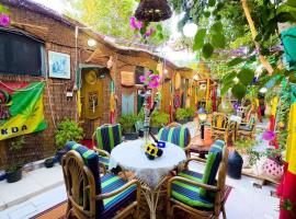 peace garden hostel & camp