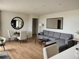 Hollywood Homes Free parking close to all things LA