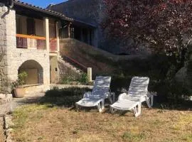 MAS DUMAS - Maison de village en pierre avec jardin privé