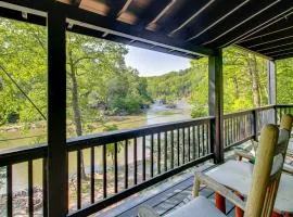 'The River Rest' Ellijay Cabin w/ Hot Tub!
