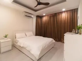 Sunrise Stay 203 Comfy Modern Room in Hulhumale by the Beach