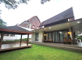 Five Leo’s villa，位于Gadok 1的酒店