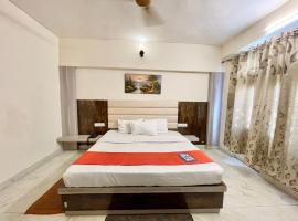 HOTEL PREMIUM SUVIDHA Near Railway Station and Temple - Fully Air conditioned Rooms with Wifi-LIFT and Restaurant - A Luxuary Hotel，位于哈里瓦的酒店