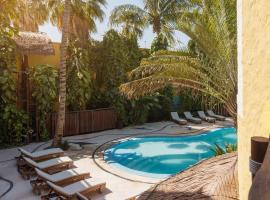 Exe El Pueblito，位于奥尔沃克斯岛的酒店