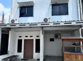 Hotel O Mamanu Sukadamai Residence