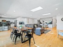 Lake Front Outdoor Living Sleeps 8