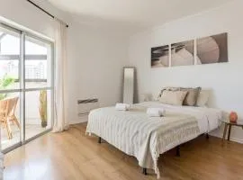 Cascais Ocean View by Homing