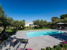 Villa Virginia - Relax and Private Pool，位于帕瑟科的酒店