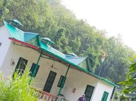 Corbett hill center river home stay