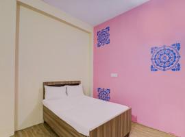 OYO Krishna Restaurant And Guest House，位于戈勒克布尔的酒店