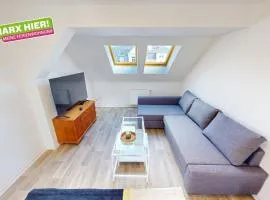 Dachgeschossromantik genießen, Bushaltestelle fußläufig erreichbar, WLAN