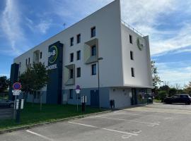 B&B HOTEL Nantes Savenay，位于萨韦奈的酒店