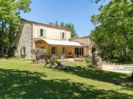 4 Bedroom Pet Friendly Home In Apt