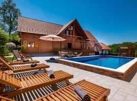 Four-Bedroom Holiday Home In Velika Buna