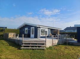 Lovely Cottage Close To The Water，位于Karrebæksminde的酒店