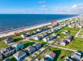 Steps to Beach, King Beds, Pet and Kid Friendly