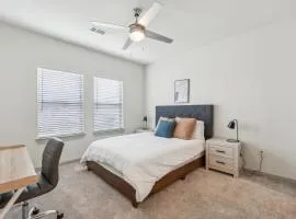 Chisholm Trace 1235 I Spacious 1 Bed 1 Bath