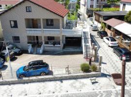 HOTEL Casa Vacanze SHIROKE，位于Shirokë的酒店