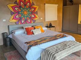 Glamping WIRA，位于多斯克布拉达斯的酒店